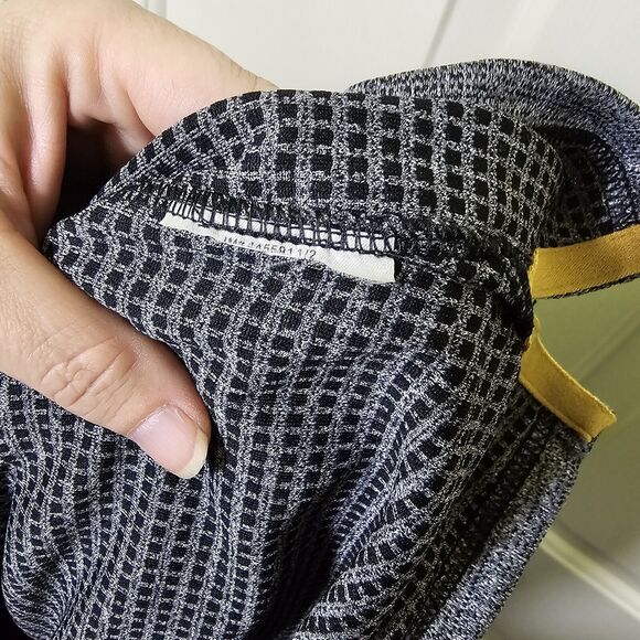 Nike Dri-Fit NFL New Orleans Saints Women's Funnel Turtle Neck Sweatshirt Small - Picture 9 of 10